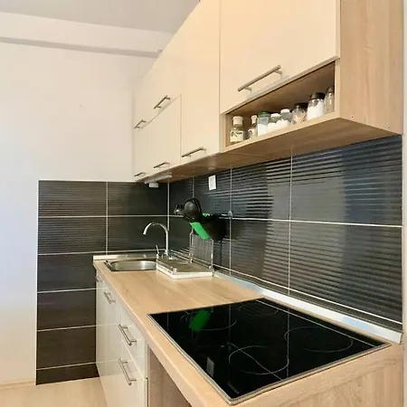 Summer App Pool Jacuzzi Center * Makarska