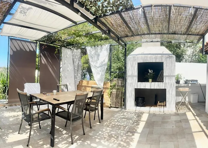 Summer App Pool Jacuzzi Center