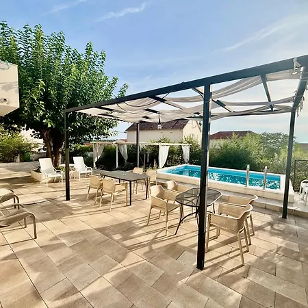 Summer App Pool Jacuzzi Center Makarska